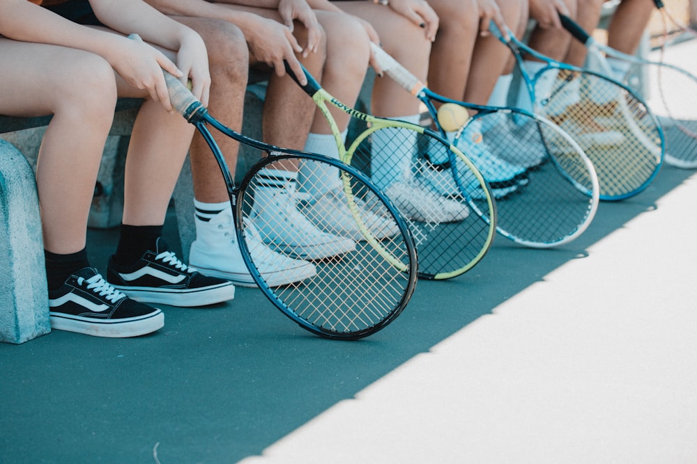 Kinder bei einem Tennis-Camp